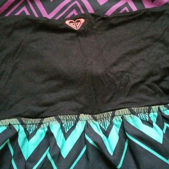 *SOLD* Roxy Chevron Dress - Picture 3 of 5